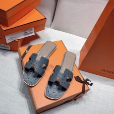 Hermes Slippers